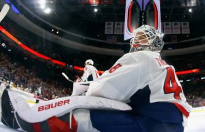 Les Flyers devancent les Capitals sur la glace et au classement