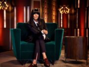 Claudia Winkleman pede aos fãs que não assistam ao seu novo programa de bate-papo ‘horrível’ após a reação negativa