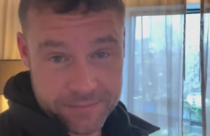 Danny Miller, de Emmerdale, compartilha uma foto de família ‘rara’ em uma atualização adorável