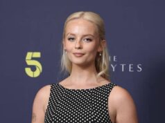 Millie Gibson, de Coronation Avenue, foi levada às pressas para o hospital para uma cirurgia de emergência