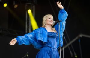 O hit de Natasha Bedingfield, Unwriting, tem ‘saudável’, o que significa que os fãs ‘amam’