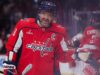 Alexander Ovechkin reencontra uma lenda do hóquei