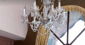 Paris Fury emociona-se com o ‘momento de orgulho da mãe’ enquanto a filha Venezuela, de 16 anos, comemora sua luxuosa despedida de solteira