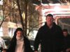 O recém-noivo James Packer parece estar de bom humor ao sair para jantar em Nova York com a filha