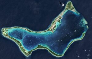 O Irã alvejou, mas não atingiu a base de Diego Garcia com mísseis, relata o WSJ