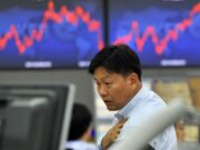 Os mercados da Ásia negociam de forma mista, já que o Irã exclui negociações diretas com os EUA, apesar da revisão da proposta