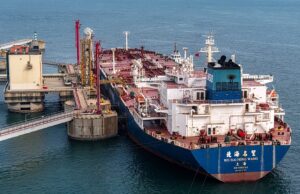 Lucros industriais da China aumentam 15% no início do ano, mas choque no preço do petróleo ameaça perspectivas