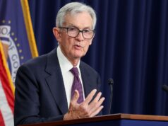 Powell vê perspectiva de inflação sob controle, ainda não há crise mais ampla no crédito privado