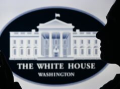 Casa Branca publica vídeos enigmáticos, exclui um, alimentando especulações on-line