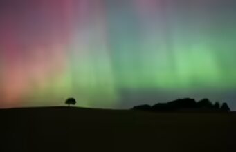 A aurora boreal iluminará os céus do Reino Unido esta noite? Present raro de aurora provavelmente em toda a Grã-Bretanha