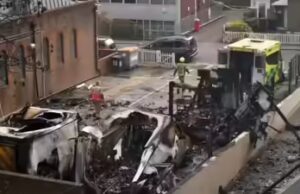Polícia do Reino Unido prende dois homens em ataque incendiário anti-semita contra ambulâncias da comunidade judaica em Londres