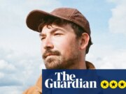 Huw Marc Bennett: crítica de Heol Las – emocionante people galês injetado com sintetizadores, cítaras e surf rock