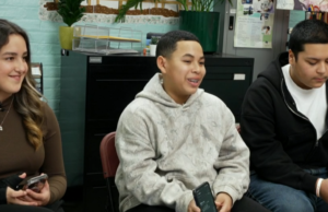 Três adolescentes participaram de um experimento de uma semana para reduzir o tempo de tela. Funcionou.