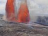 Vulcão Kilauea, no Havaí, envia lava ardente a 400 metros de altura