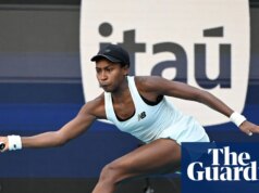 Coco Gauff marcha para a remaining do Miami Open com vitória fácil sobre Karolina Muchova