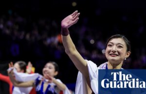 Kaori Sakamoto encerra carreira com o quarto título mundial enquanto Glenn perde medalhas