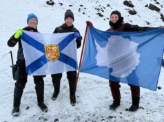 Uma festa na cozinha no fundo do mundo: cientistas da NS retornam de viagem de pesquisa à Antártida