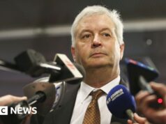 CEO da Air Canada se aposentará após críticas por vídeo de condolências somente em inglês