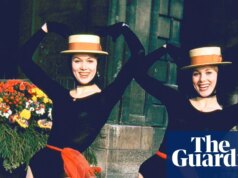 Inseparáveis, sensuais e confiantes, as gêmeas Kessler foram pioneiras na cultura dos exhibits de variedades