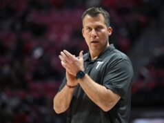 Relatório: Georgia Tech vê Scott Cross de Troy como próximo treinador