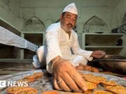 Índia restaurando uma cozinha actual centenária que nunca parou de servir comida