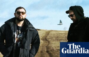 ‘Acordei e não conseguia me mover’: os roqueiros escoceses do Twilight Unhappy sobre nascimentos, mortes e colapsos