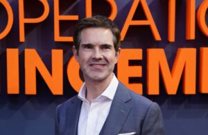 Jimmy Carr revela sua ‘abordagem picante’ sobre as drogas – a maconha deveria ser ilegal apenas para menores de 30 anos