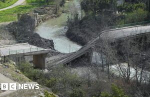 Israel destrói pontes fluviais no sul do Líbano