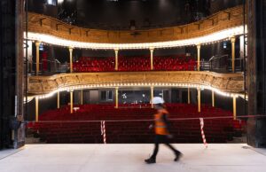 Governo concede mais £ 3,5 milhões ao Residents Theatre para concluir a remodelação