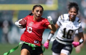 Relatório: Large 12 explora adicionar futebol de bandeira como esporte feminino