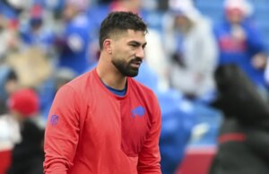 Relatório: Browns decidem não contratar DE AJ Epenesa