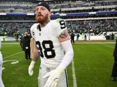 Devolvido ao remetente: Maxx Crosby nas instalações dos Raiders, lados consertando cercas
