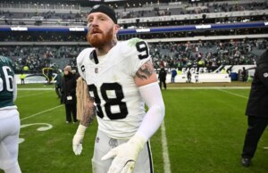 Devolvido ao remetente: Maxx Crosby nas instalações dos Raiders, lados consertando cercas