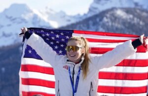 Mikaela Shiffrin vence recorde de 8º slalom do WC nesta temporada