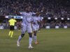 Quakes e Sounders se chocam durante uma largada excelente