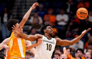 Vanderbilt vence o rival Tennessee pela segunda vez na semana