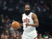 Cavaliers procuram continuar dominando contra Mavericks