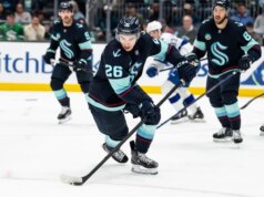 Viagem de chave aberta de Kraken contra Predators com aderência de curinga escorregando