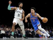 Jared McCain ajudando em ambos os lados enquanto o Thunder visita a Wizards