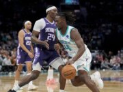 Resumo da NBA: Hornets afundam 26 treys e atacam Kings