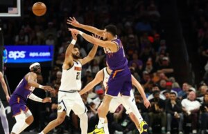 Suns tocando por agora, Jazz para o futuro na reunião de sábado