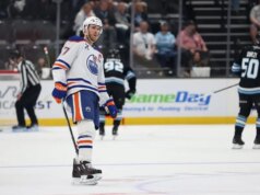 Resumo da NHL: Connor McDavid atinge a marca de 400 gols na vitória dos Oilers