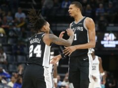 À vista do primeiro lugar, Spurs trabalhará em ‘melhorias’ versus Bucks