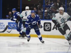 Brandon Montour e Kraken ganham vitória importante no OT contra Lightning
