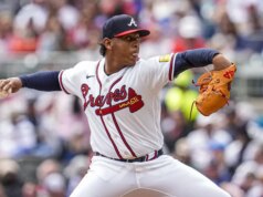 O prospecto de argumento de venda do Braves, Didier Fuentes, chama Martin Perez
