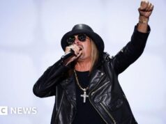 Child Rock desencadeia investigação do Exército dos EUA após sobrevôo de helicóptero em sua mansão