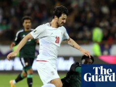 Sardar Azmoun teria sido excluído da seleção iraniana por deslealdade ao governo