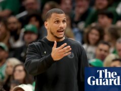 Joe Mazzulla, amante de orcas do Celtics, é um excêntrico da NBA. Ele também é um treinador magistral