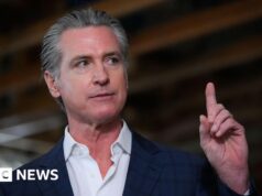 Trump diz que os presidentes ‘não deveriam ter dificuldades de aprendizagem’ enquanto zomba da dislexia de Newsom