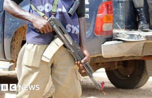 Toque de recolher de 48 horas imposto após ataque a bar em cidade nigeriana